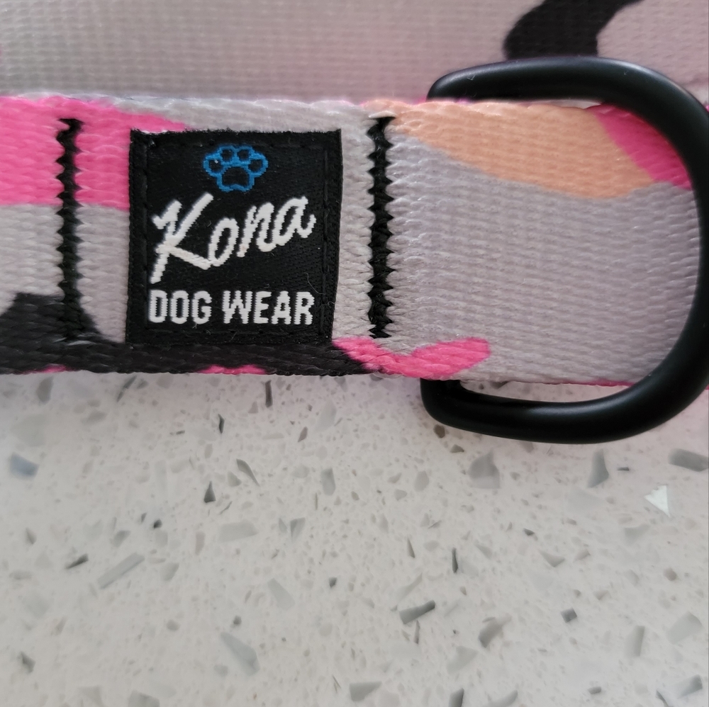Brand new Kona dog wear dog collar
